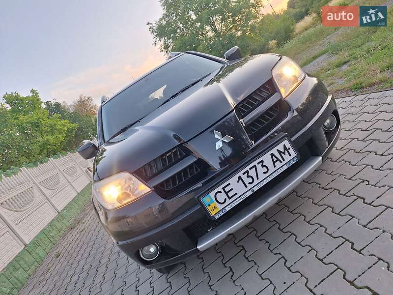 Внедорожник / Кроссовер Mitsubishi Outlander 2008 в Черновцах