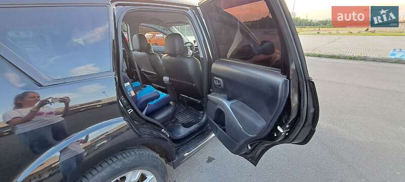 Позашляховик / Кросовер Mitsubishi Outlander 2012 в Львові