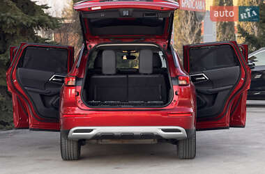 Внедорожник / Кроссовер Mitsubishi Outlander 2021 в 