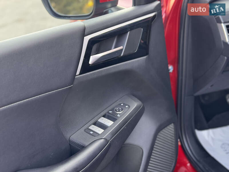 Позашляховик / Кросовер Mitsubishi Outlander 2021 в Тернополі