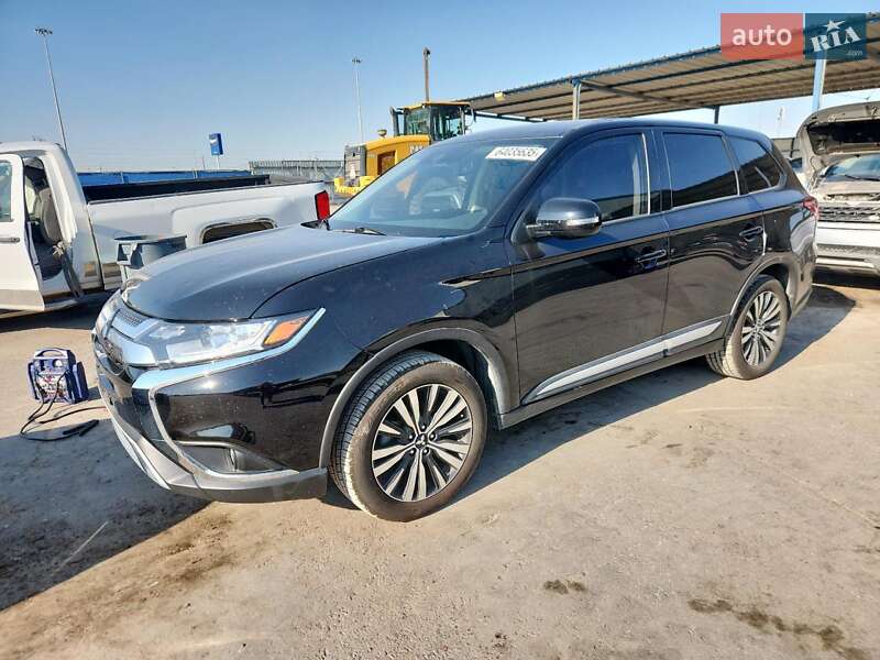 Внедорожник / Кроссовер Mitsubishi Outlander 2020 в Днепре