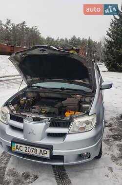 Внедорожник / Кроссовер Mitsubishi Outlander 2008 в Маневичах