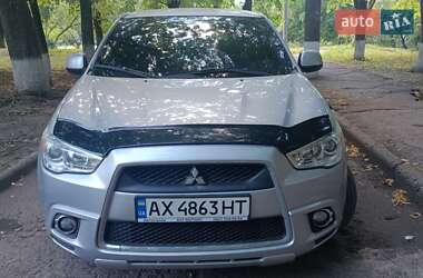 Mitsubishi Outlander 2011