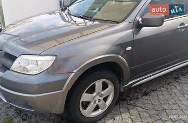 Внедорожник / Кроссовер Mitsubishi Outlander 2006 в 