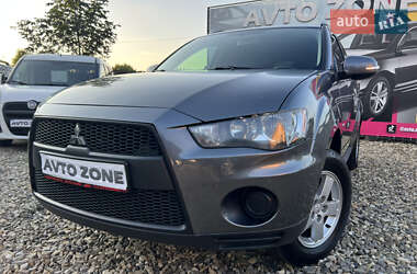 Внедорожник / Кроссовер Mitsubishi Outlander 2011 в Коломые