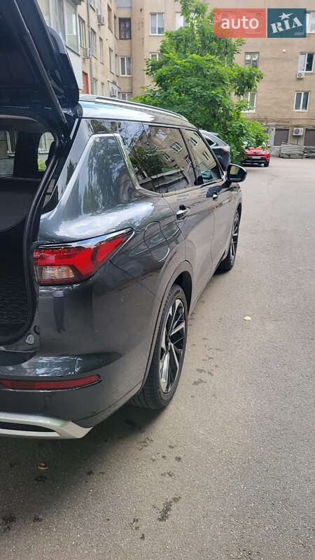 Внедорожник / Кроссовер Mitsubishi Outlander 2024 в Дергачах фото 4 Внедорожник / Кроссовер Mitsubishi Outlander 2024 в Дергачах