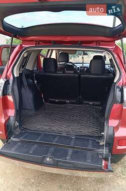 Внедорожник / Кроссовер Mitsubishi Outlander 2013 в 