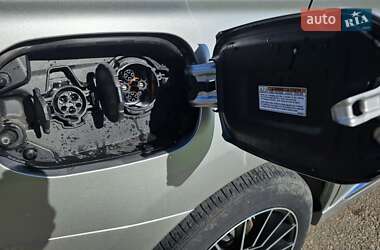 Внедорожник / Кроссовер Mitsubishi Outlander 2021 в 