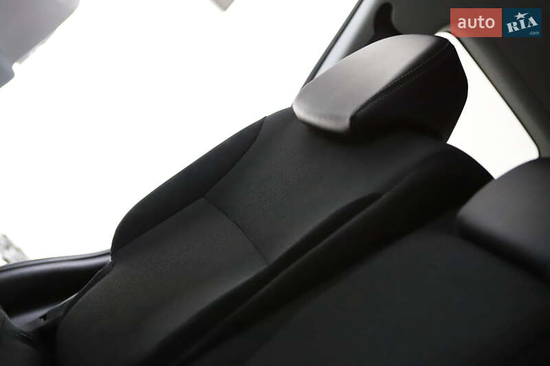 Позашляховик / Кросовер Mitsubishi Outlander 2012 в Дрогобичі