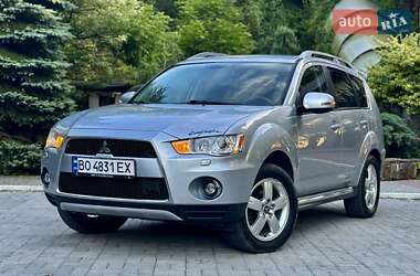 Внедорожник / Кроссовер Mitsubishi Outlander 2009 в 