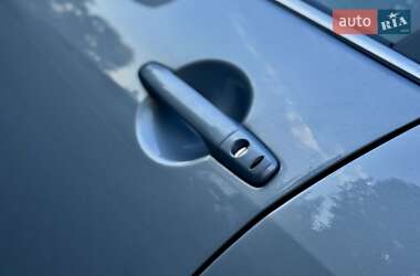 Внедорожник / Кроссовер Mitsubishi Outlander 2009 в 