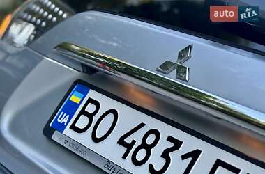 Внедорожник / Кроссовер Mitsubishi Outlander 2009 в 