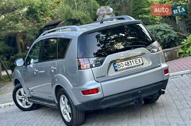 Внедорожник / Кроссовер Mitsubishi Outlander 2009 в 