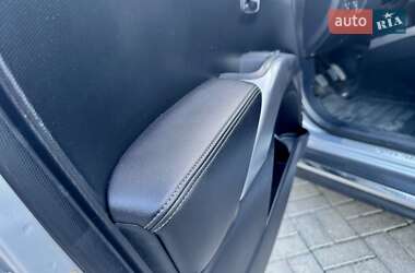 Внедорожник / Кроссовер Mitsubishi Outlander 2009 в 