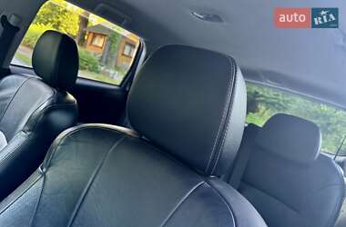 Внедорожник / Кроссовер Mitsubishi Outlander 2009 в 