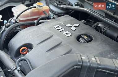 Внедорожник / Кроссовер Mitsubishi Outlander 2009 в 