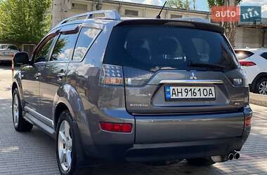 Внедорожник / Кроссовер Mitsubishi Outlander 2009 в 