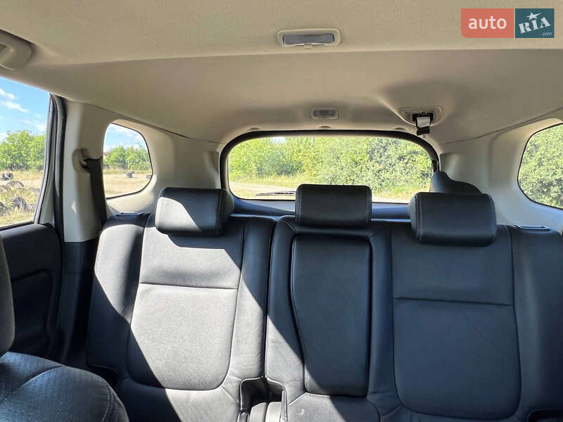 Позашляховик / Кросовер Mitsubishi Outlander 2014 в Івано-Франківську