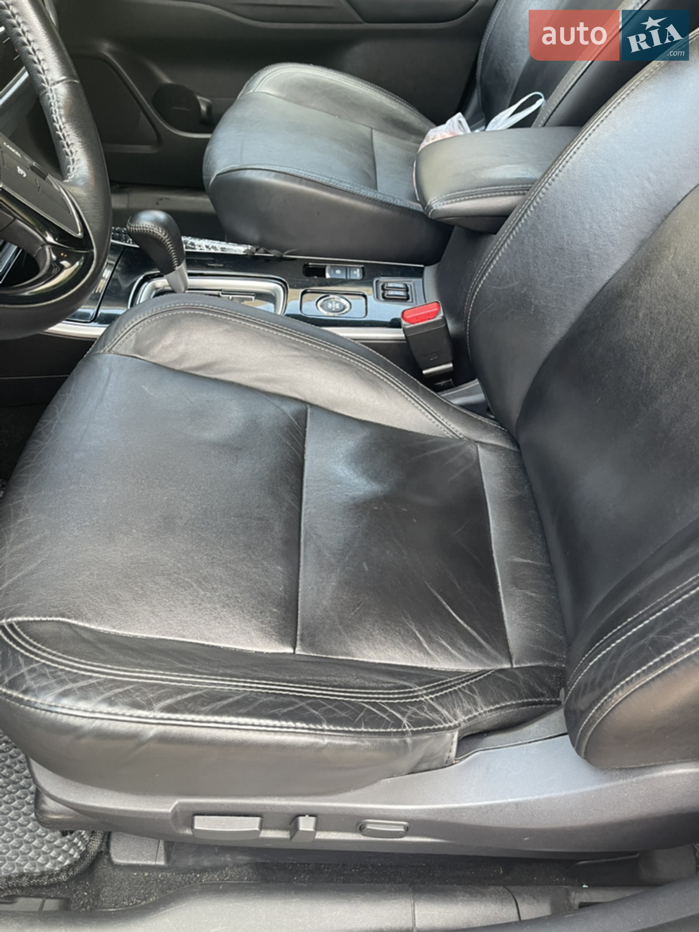 2019 Mitsubishi Outlander - мініатюра 9