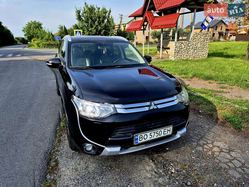 Внедорожник / Кроссовер Mitsubishi Outlander 2014 в Тернополе
