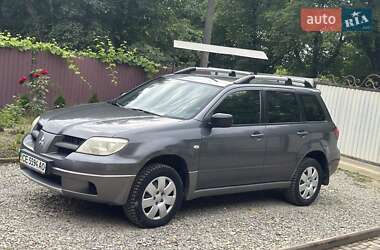 Позашляховик / Кросовер Mitsubishi Outlander 2006 в Чернівцях