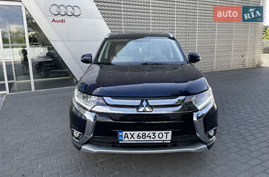 Позашляховик / Кросовер Mitsubishi Outlander 2017 в Харкові