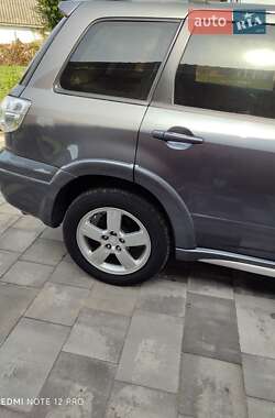 Внедорожник / Кроссовер Mitsubishi Outlander 2007 в 