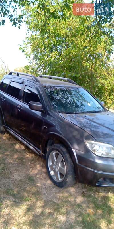 Внедорожник / Кроссовер Mitsubishi Outlander 2008 в Черновцах
