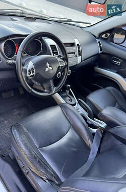 Внедорожник / Кроссовер Mitsubishi Outlander 2007 в 