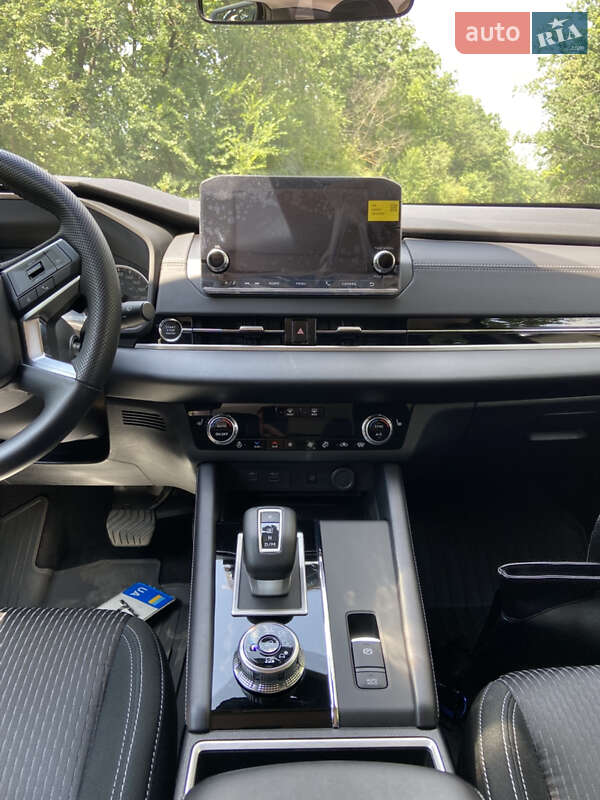 Позашляховик / Кросовер Mitsubishi Outlander 2022 в Умані