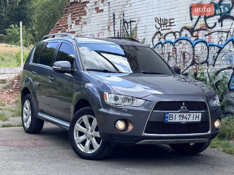 Внедорожник / Кроссовер Mitsubishi Outlander 2011 в Полтаве