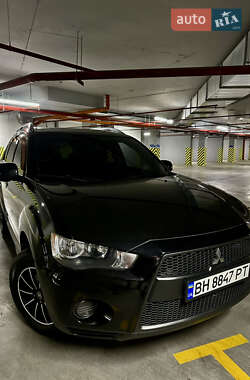 Внедорожник / Кроссовер Mitsubishi Outlander 2010 в Одессе
