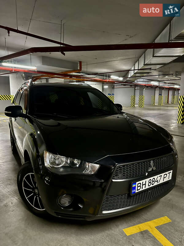 Mitsubishi Outlander 2010