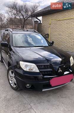 Позашляховик / Кросовер Mitsubishi Outlander 2005 в Дніпрі