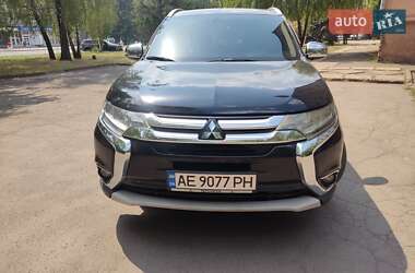Позашляховик / Кросовер Mitsubishi Outlander 2017 в Кривому Розі