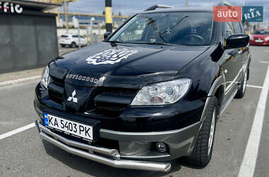 Внедорожник / Кроссовер Mitsubishi Outlander 2005 в Киеве