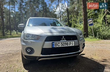 Позашляховик / Кросовер Mitsubishi Outlander 2011 в Житомирі
