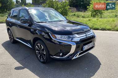 Внедорожник / Кроссовер Mitsubishi Outlander 2018 в Белой Церкви