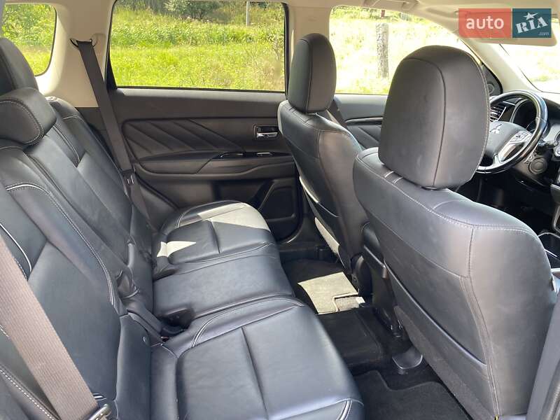 Позашляховик / Кросовер Mitsubishi Outlander 2018 в Білій Церкві