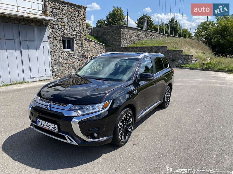 Позашляховик / Кросовер Mitsubishi Outlander 2018 в Білій Церкві