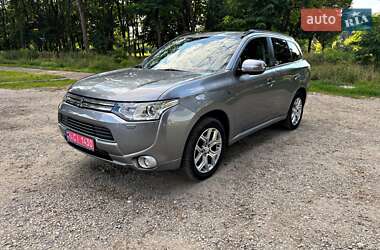 Позашляховик / Кросовер Mitsubishi Outlander 2014 в Калуші