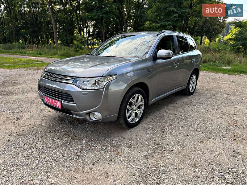 Mitsubishi Outlander 2014