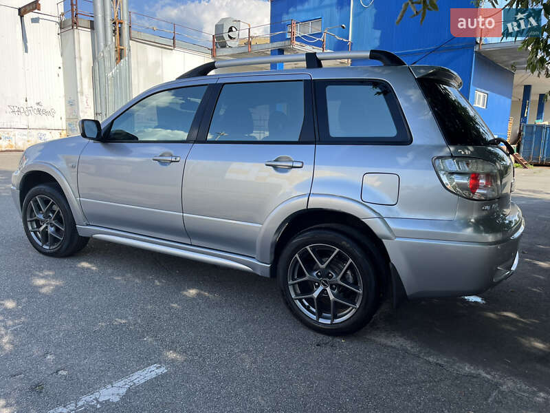 Внедорожник / Кроссовер Mitsubishi Outlander 2008 в Борисполе