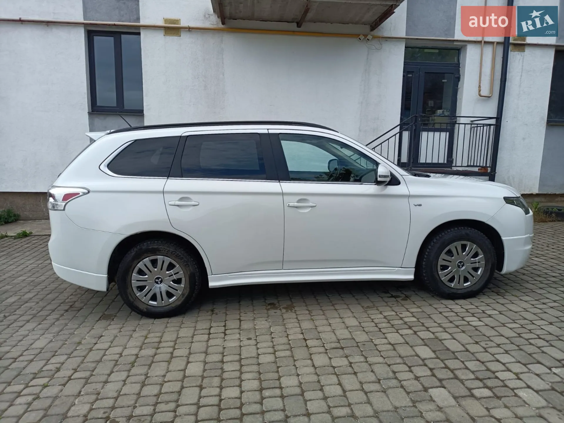 2014 Mitsubishi Outlander - мініатюра 18