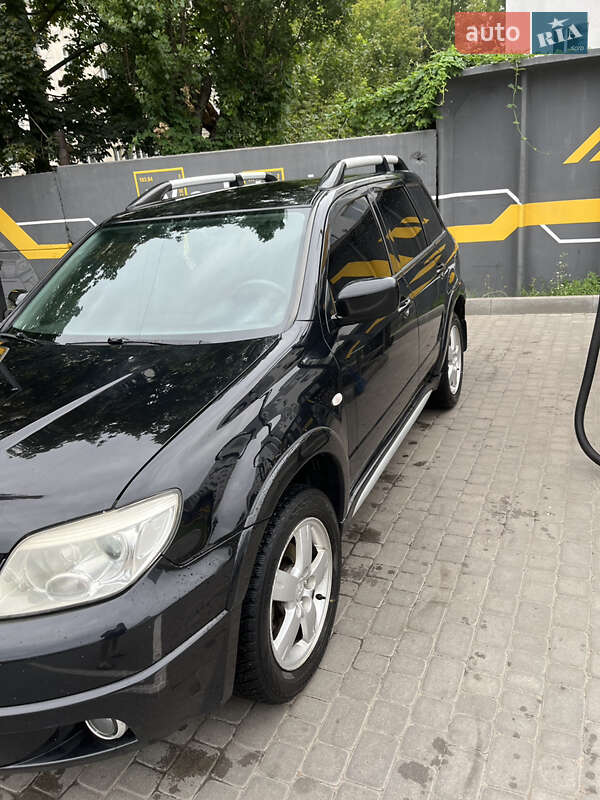 Внедорожник / Кроссовер Mitsubishi Outlander 2008 в Харькове