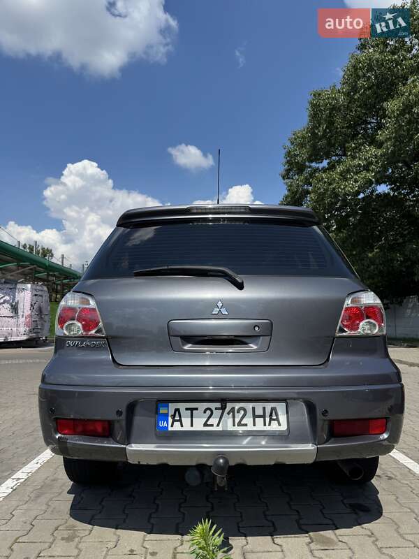 Позашляховик / Кросовер Mitsubishi Outlander 2009 в Івано-Франківську
