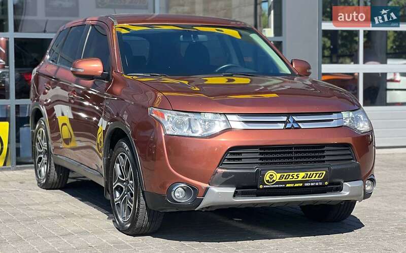 Mitsubishi Outlander 2015