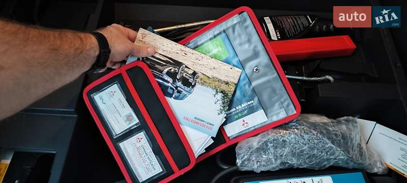 Внедорожник / Кроссовер Mitsubishi Outlander 2018 в Одессе фото 26 Внедорожник / Кроссовер Mitsubishi Outlander 2018 в Одессе