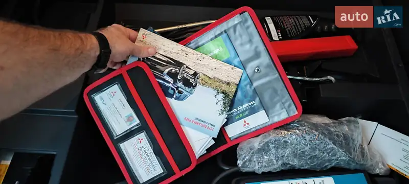 Внедорожник / Кроссовер Mitsubishi Outlander 2018 в Одессе документ 2 фото Внедорожник / Кроссовер Mitsubishi Outlander 2018 в Одессе документ