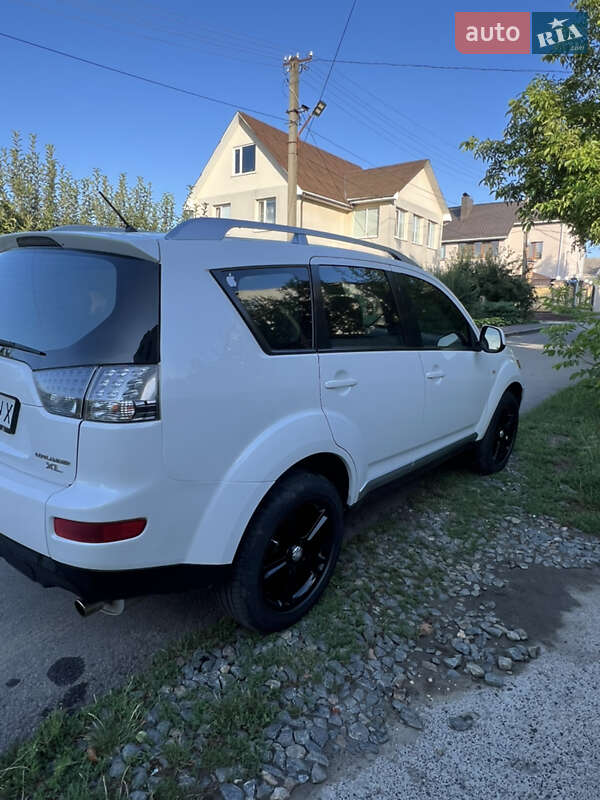 Внедорожник / Кроссовер Mitsubishi Outlander 2008 в Ладыжине фото 4 Внедорожник / Кроссовер Mitsubishi Outlander 2008 в Ладыжине